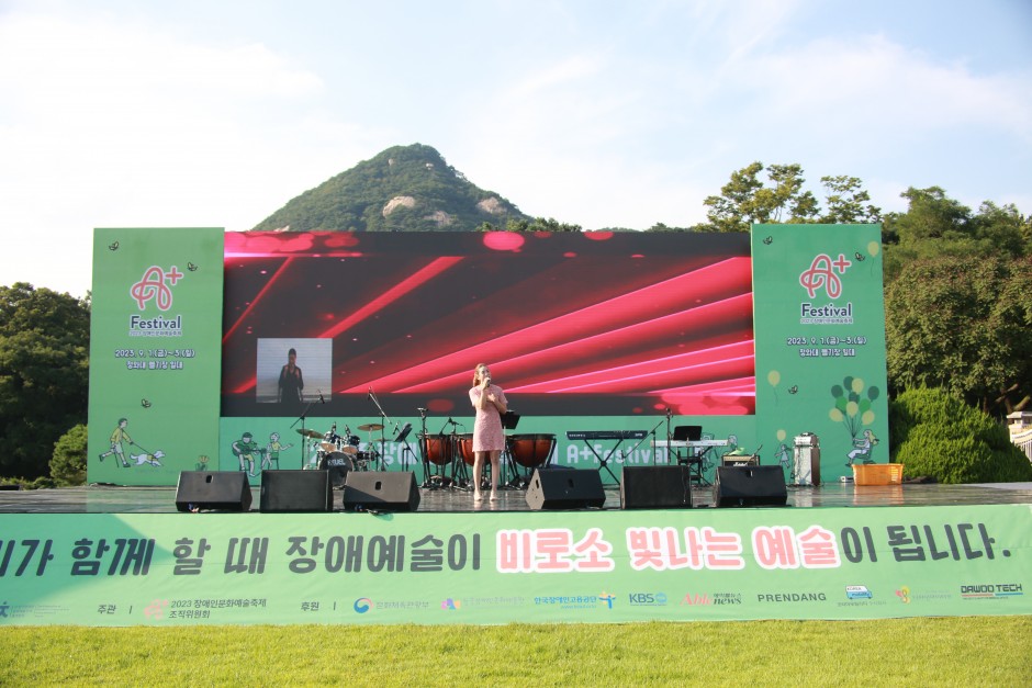 a30a42517a82b8ee216663bd23b9ee00_1696553