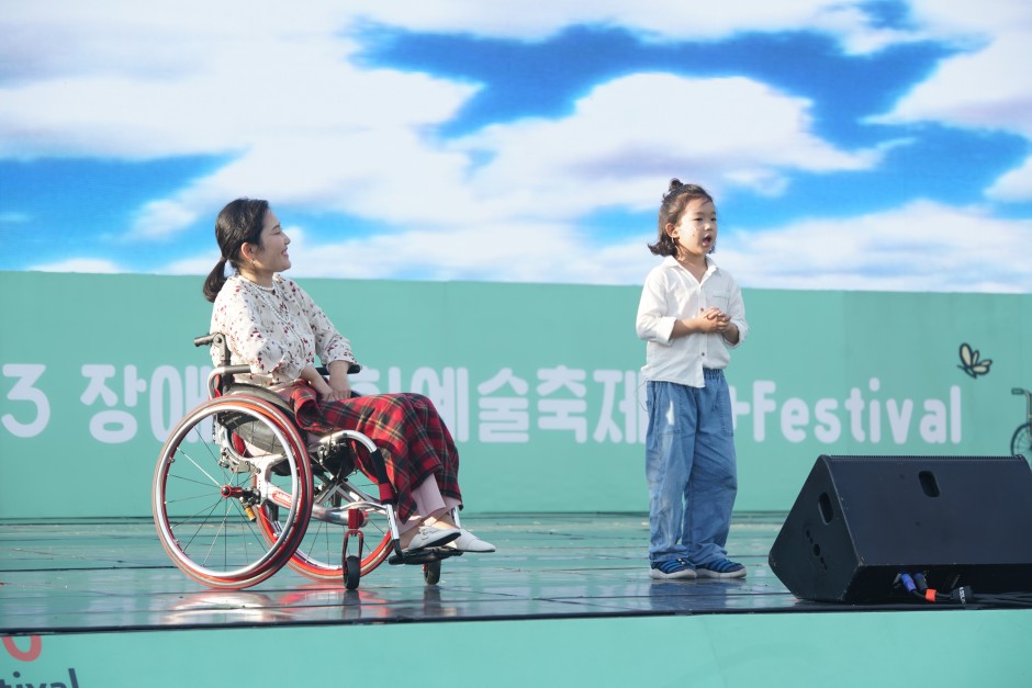 a30a42517a82b8ee216663bd23b9ee00_1696553