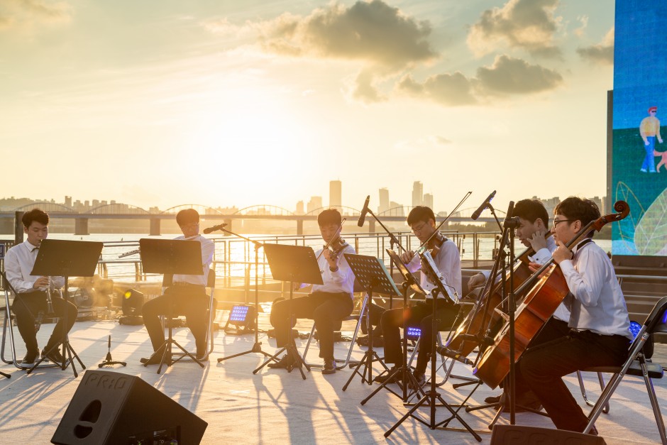 'Dispecial in 세비치아'의 공연 사진